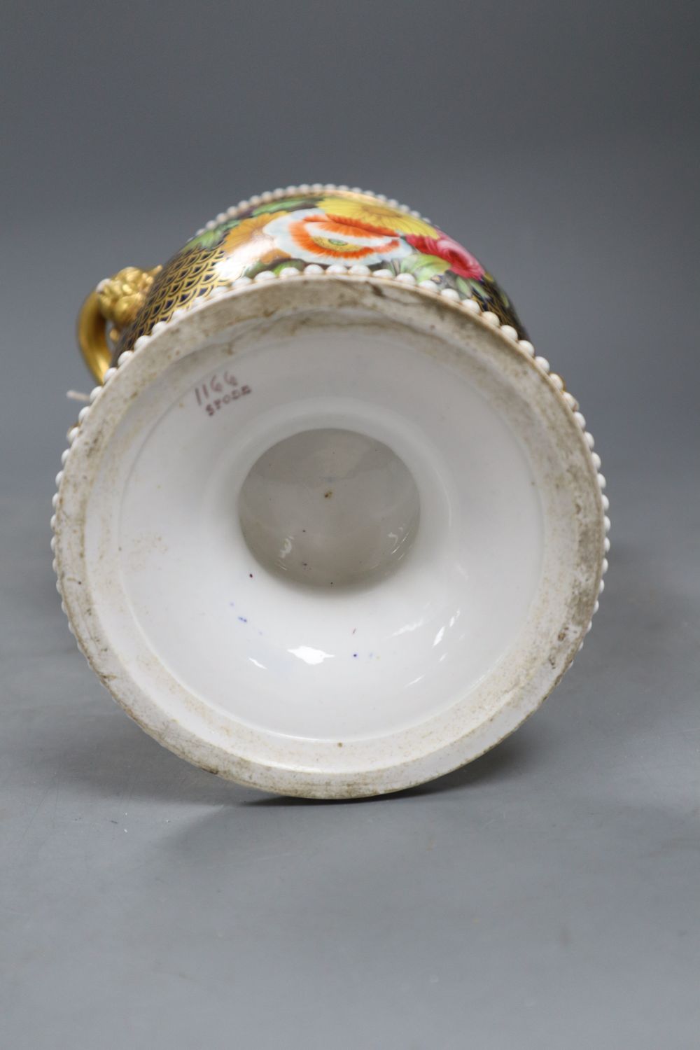 A Spode porcelain vase, c.1815, with baluster handles, height 21.5cm